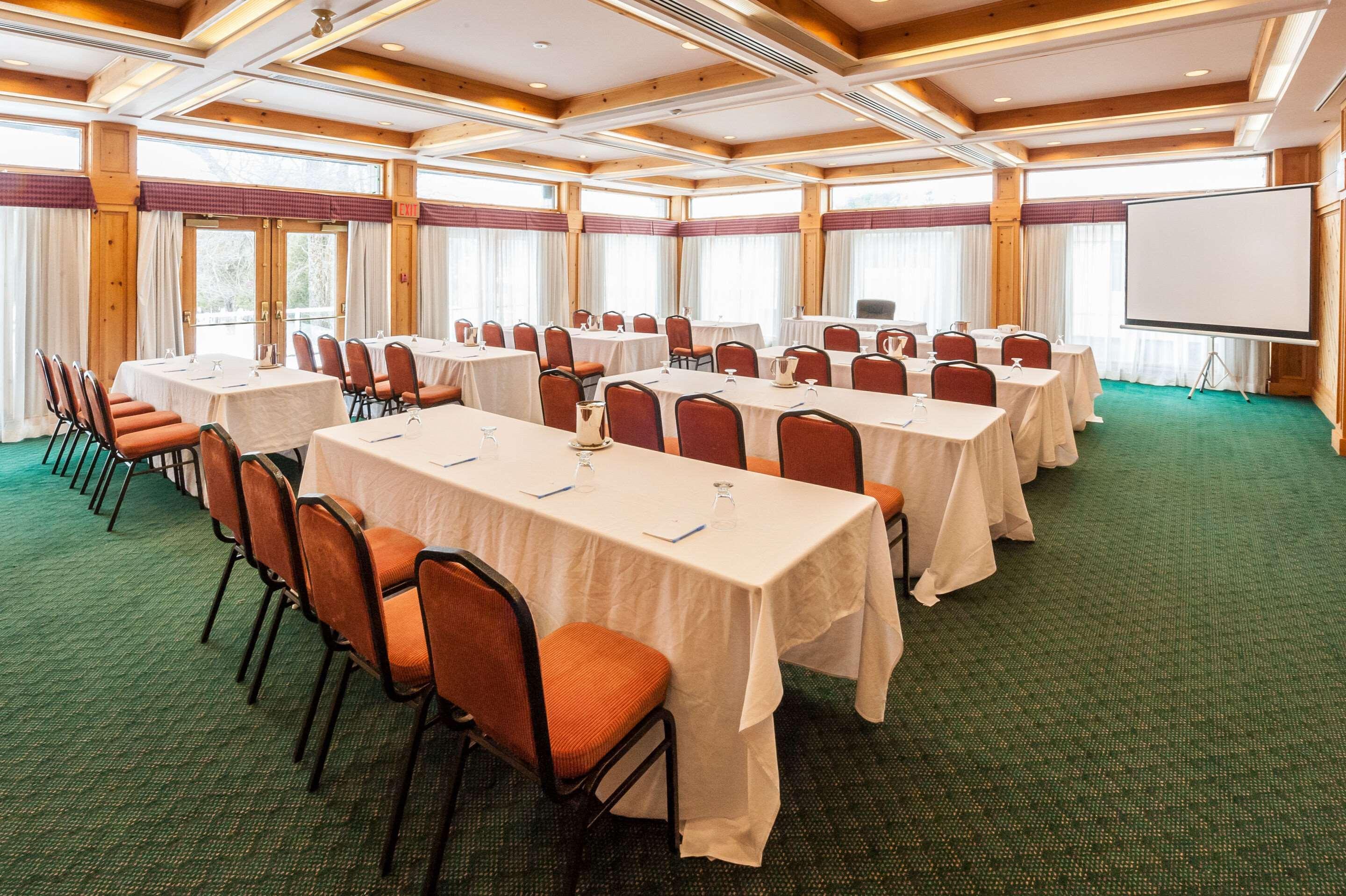 Pinestone Resort, Conference Centre, Spa & Golf Course هاليبرتون المظهر الخارجي الصورة