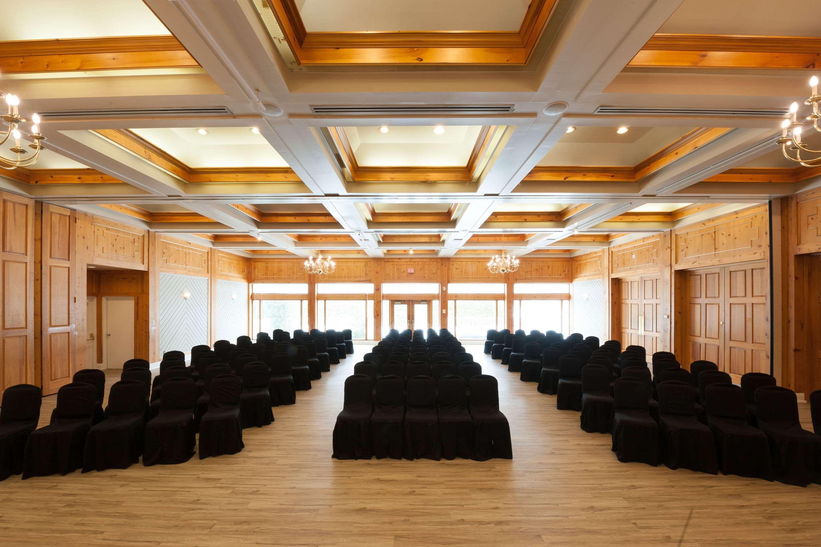 Pinestone Resort, Conference Centre, Spa & Golf Course هاليبرتون المظهر الخارجي الصورة